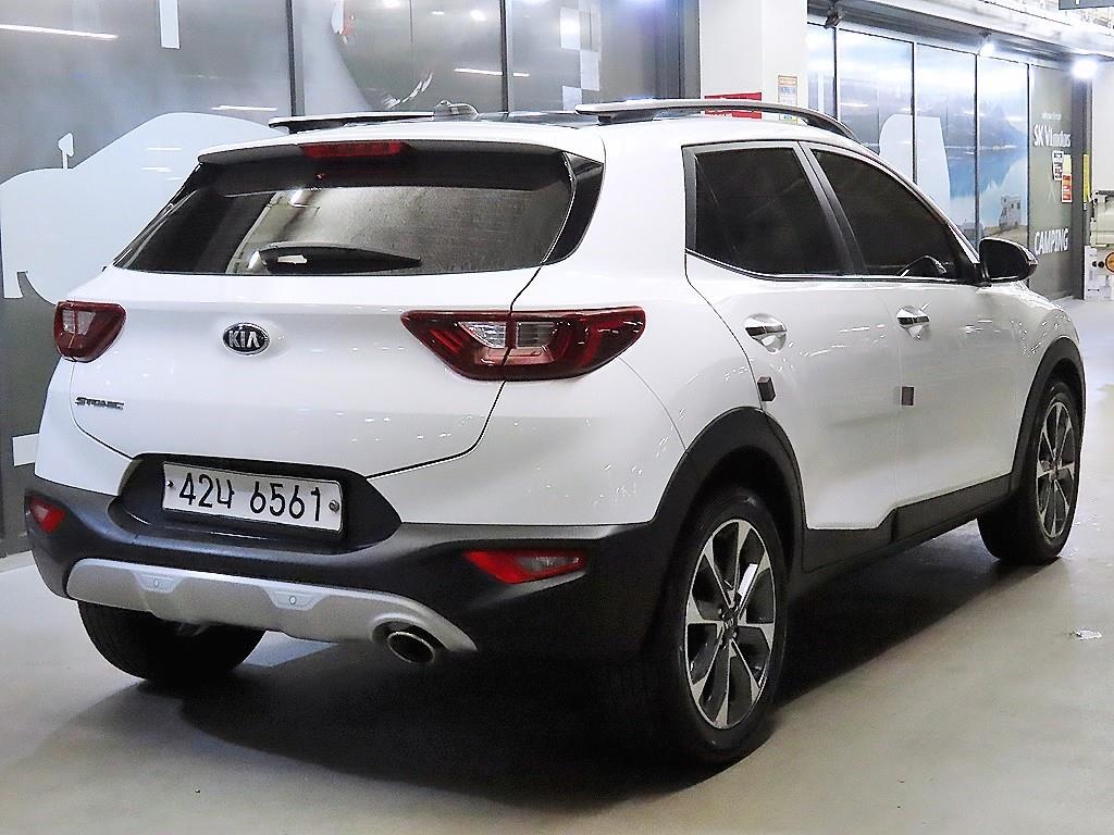 KIA Stonic - Vista 4