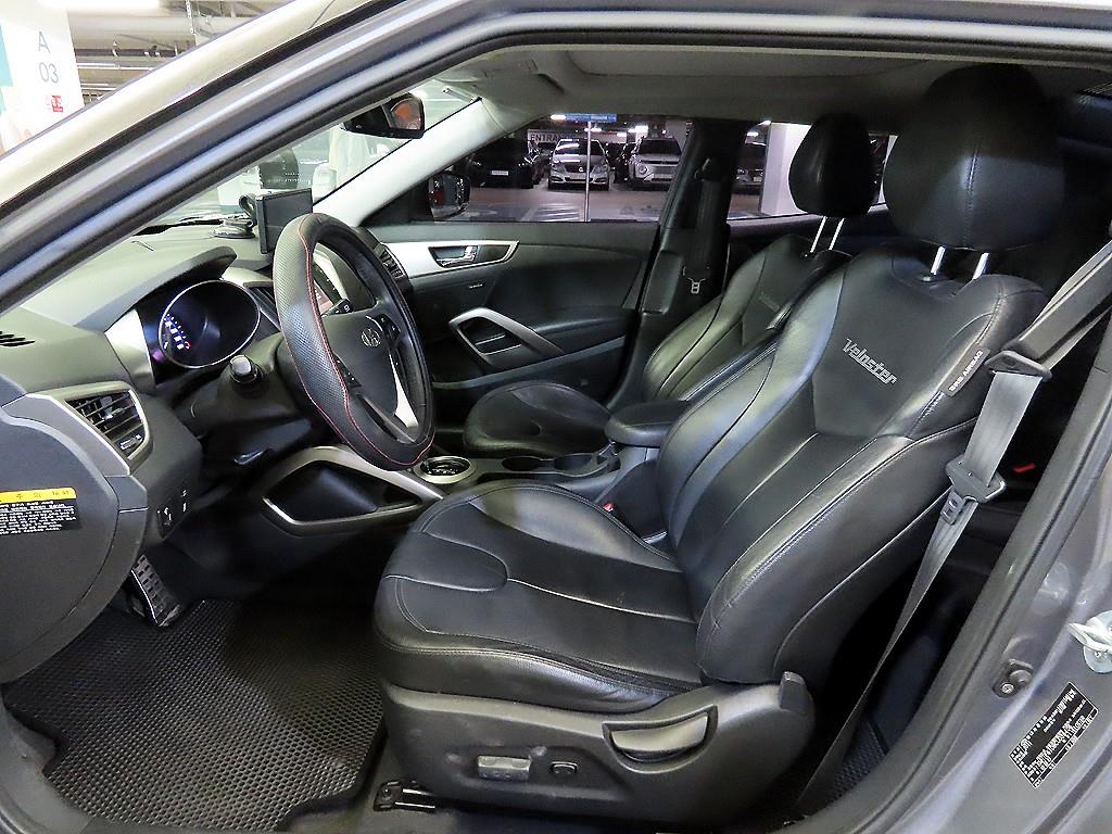 HYUNDAI Veloster - Vista 6