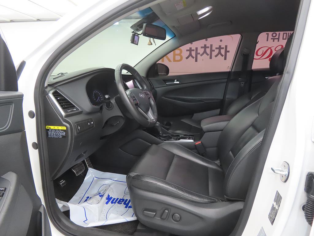 HYUNDAI Tucson - Vista 5