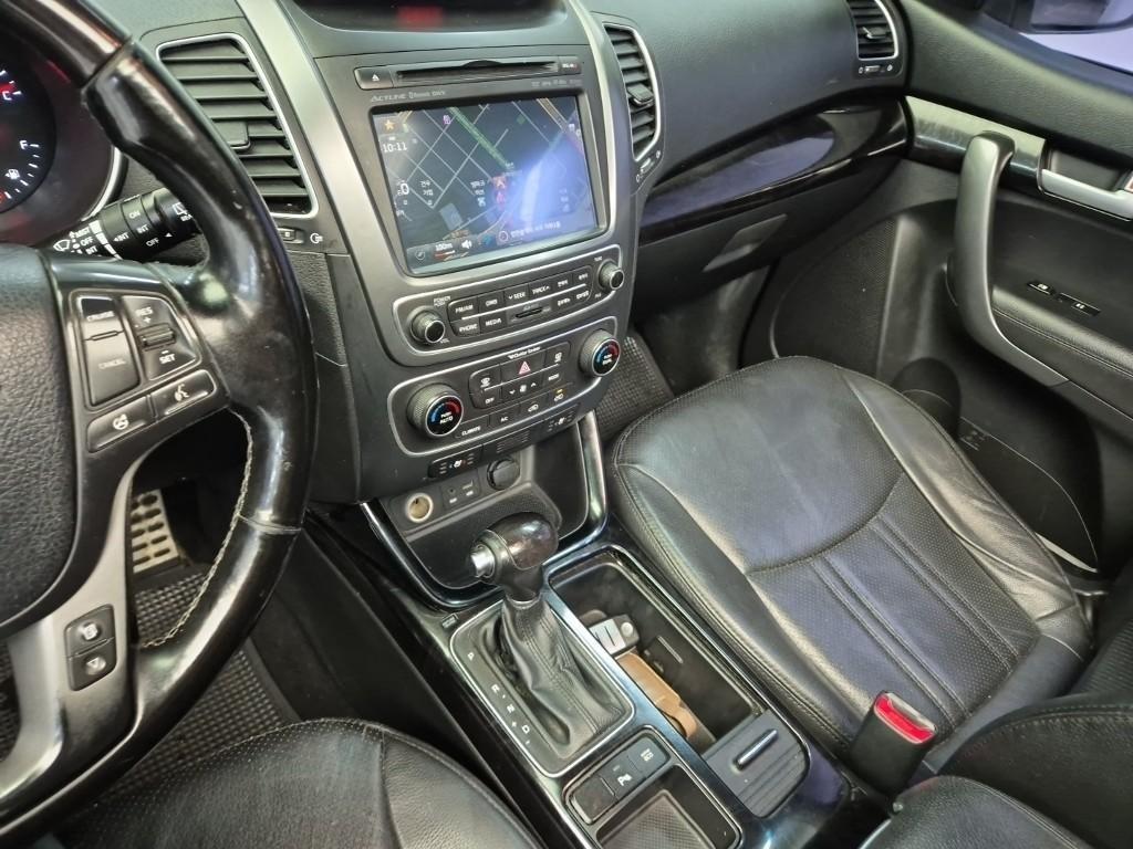 KIA Sorento - Vista 9