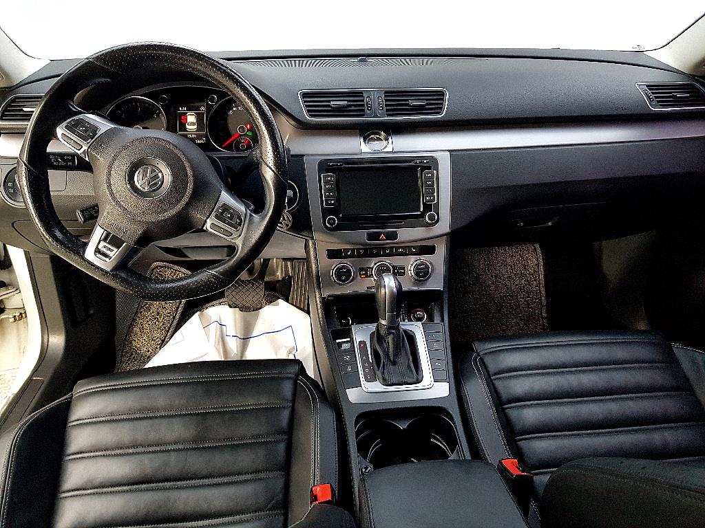 Volkswagen CC - Vista 5