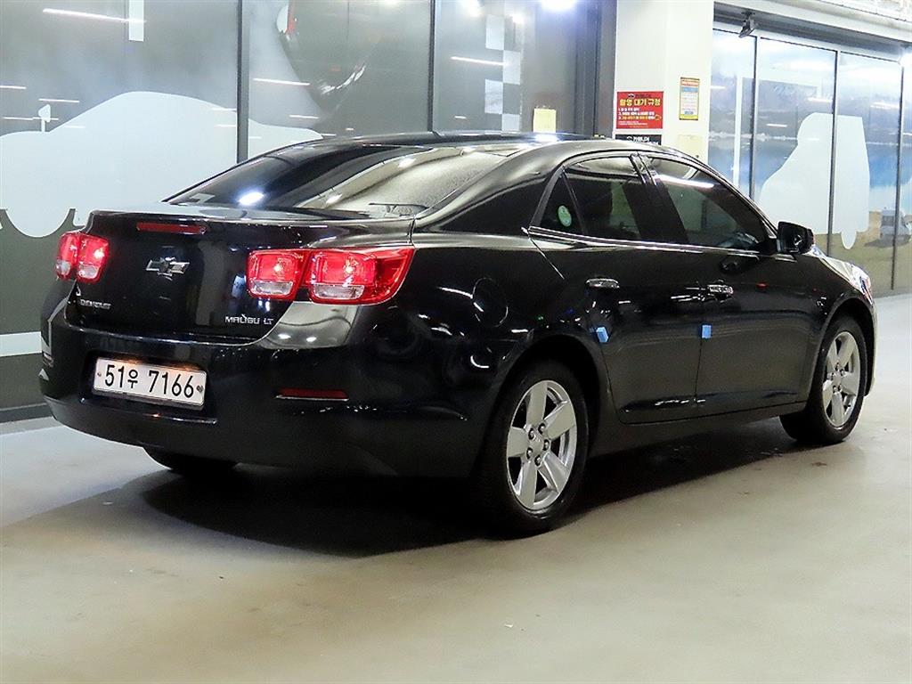 Chevrolet Malibu - Vista 4