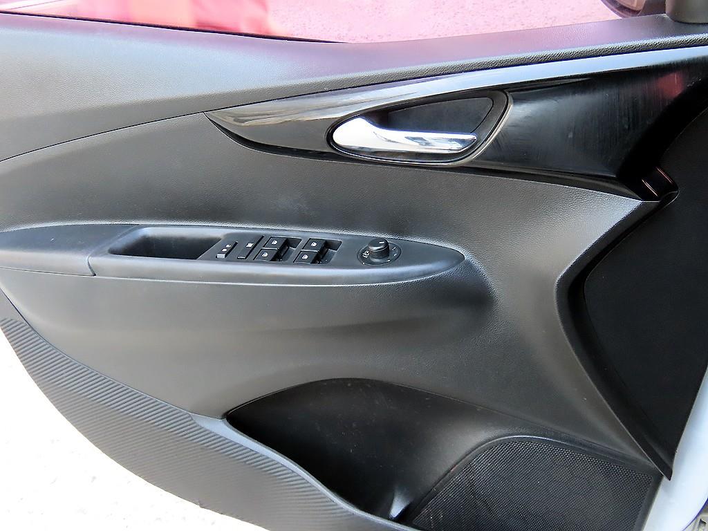 Chevrolet Spark - Vista 11