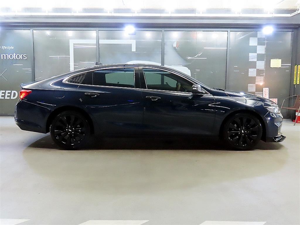 Chevrolet Malibu - Vista 3