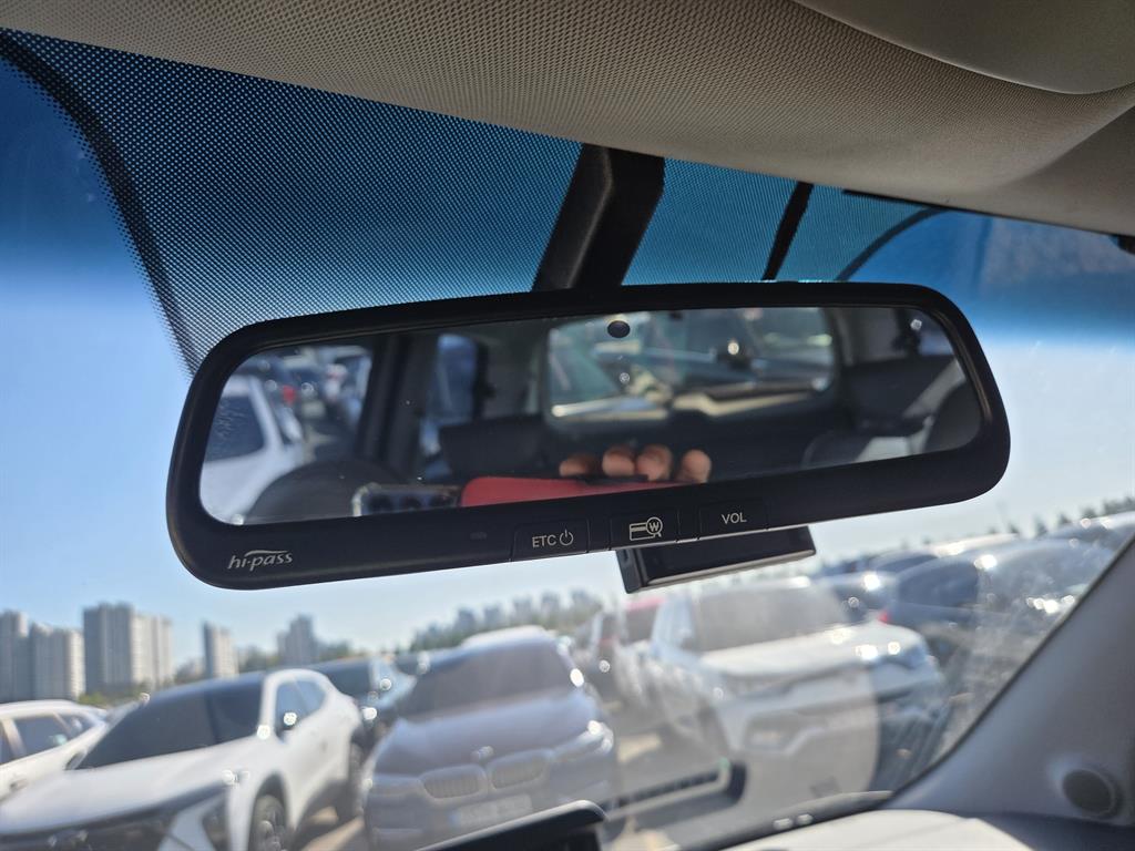 KIA Carnival - Vista 8