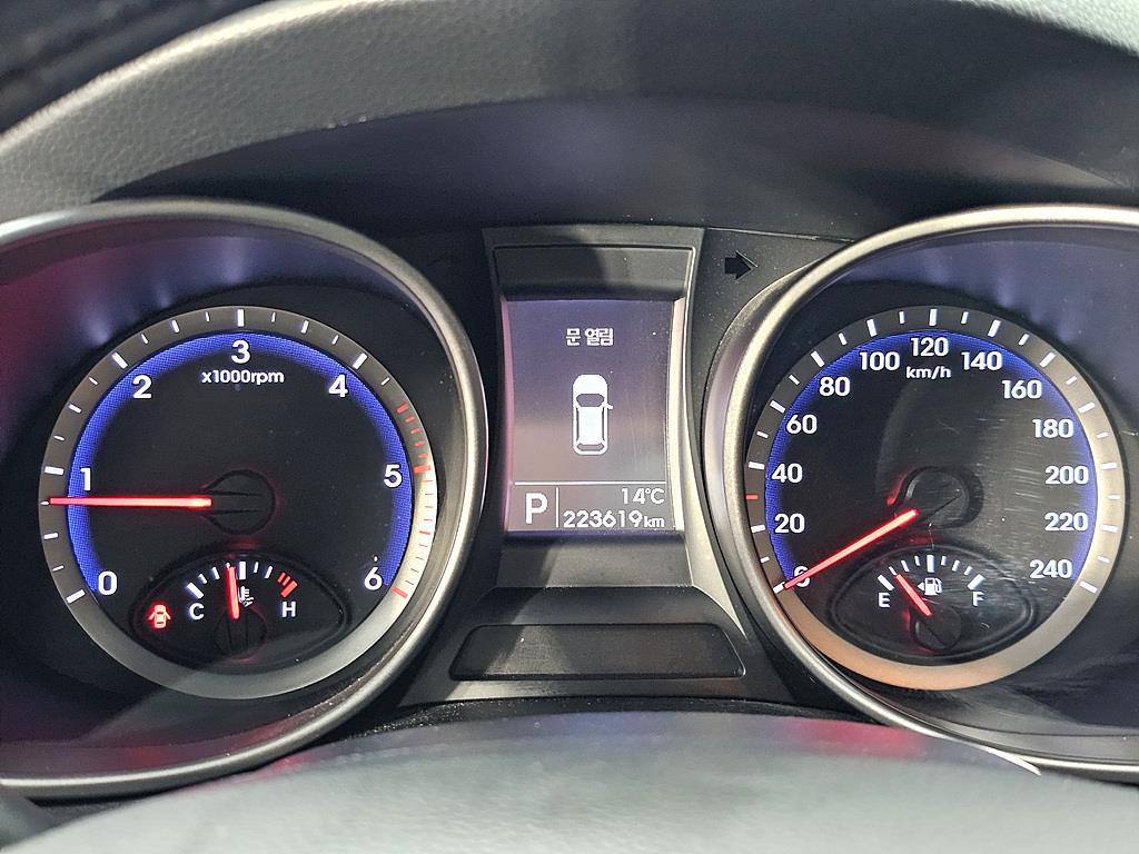 HYUNDAI Santa Fe - Vista 7