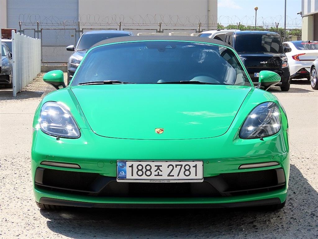Porsche 718 2021 Verde - Importación desde Corea - HF Imports Iquique - Foto 1