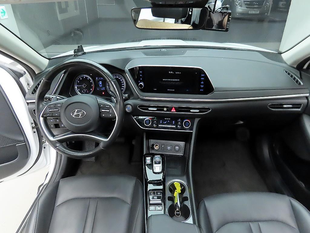 HYUNDAI Sonata - Vista 8