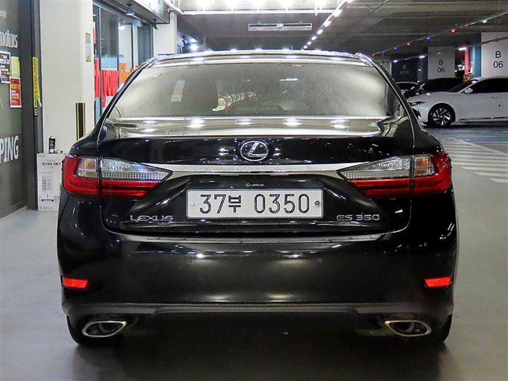 Lexus ES - Vista 5
