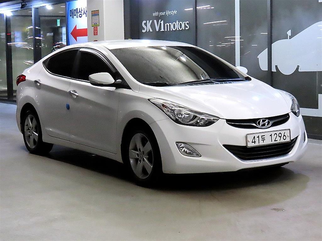 HYUNDAI Avante 2011 Blanco - Importación desde Corea - HF Imports Iquique - Foto 1