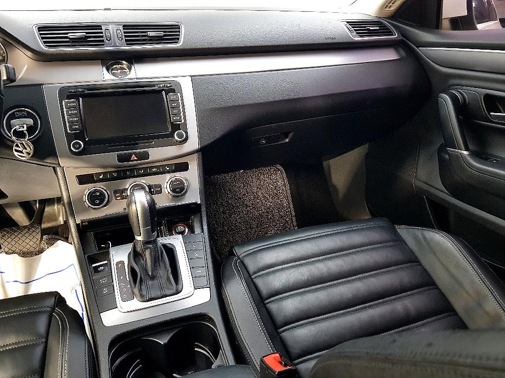 Volkswagen CC - Vista 10