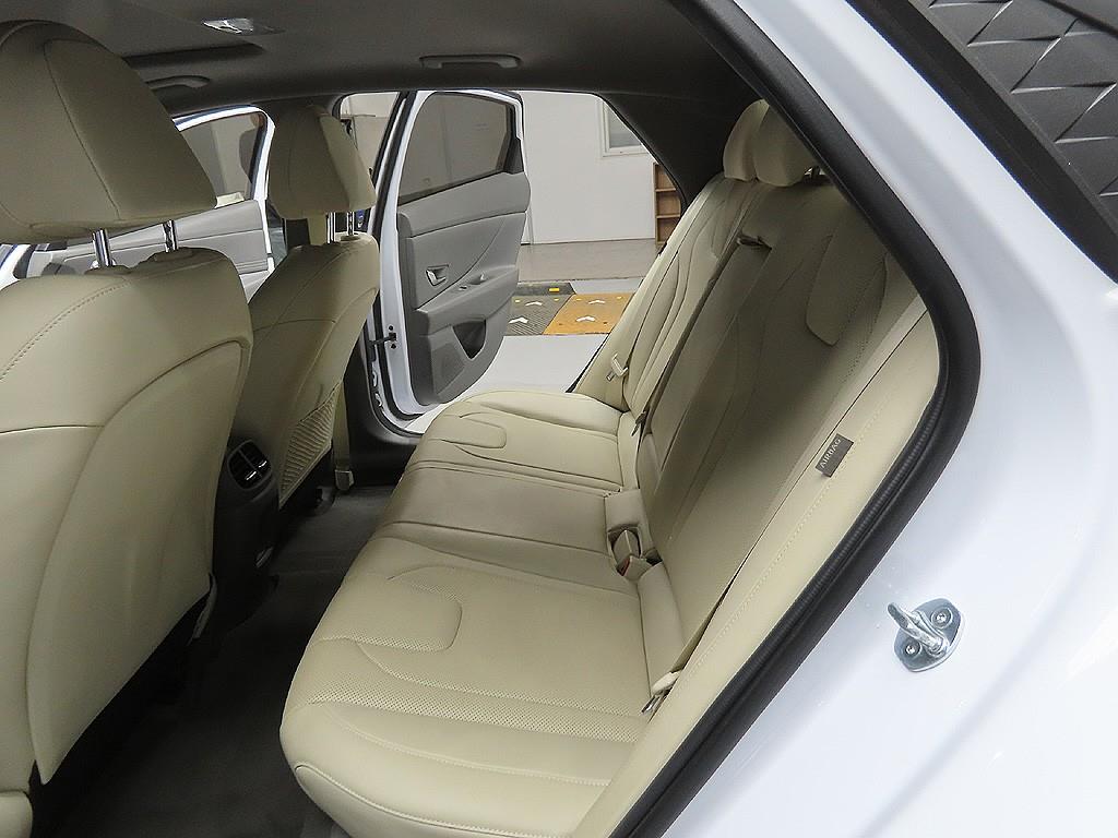 HYUNDAI Avante 2024 Blanco - Importación desde Corea - HF Imports Iquique - Foto 9