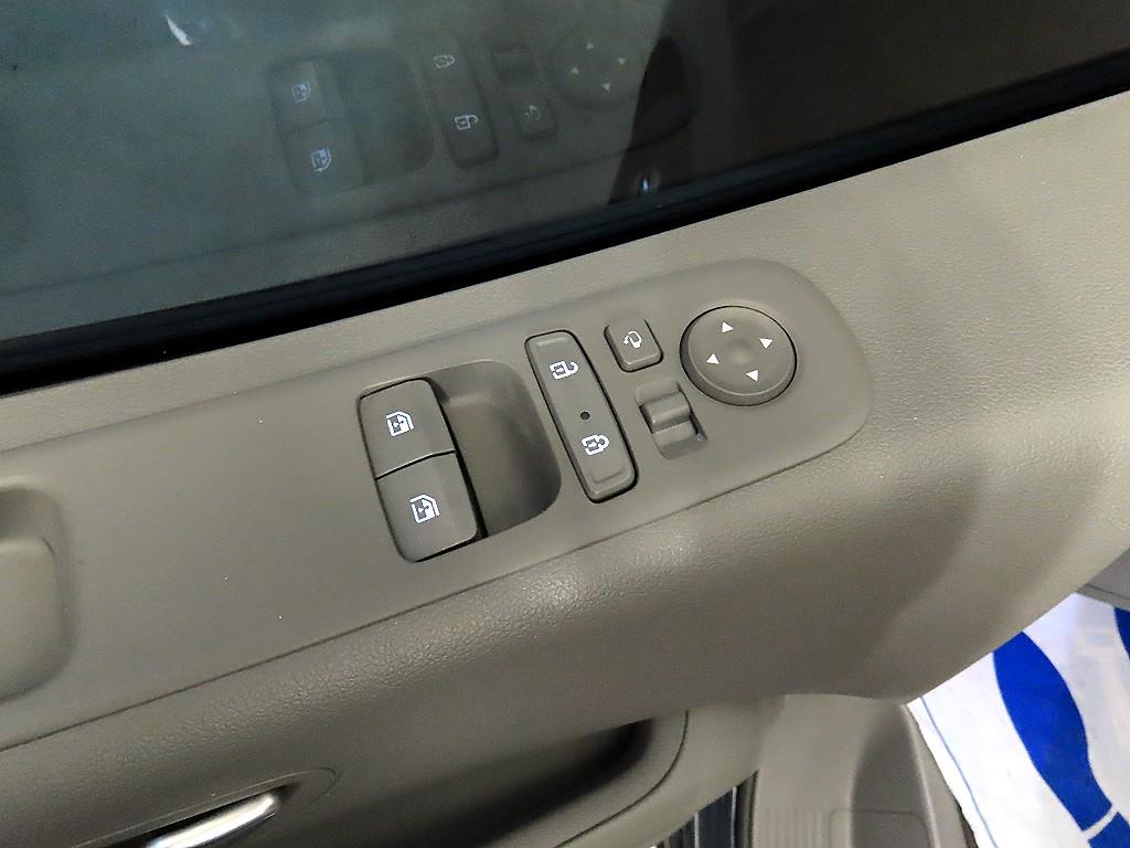 HYUNDAI Staria - Vista 12