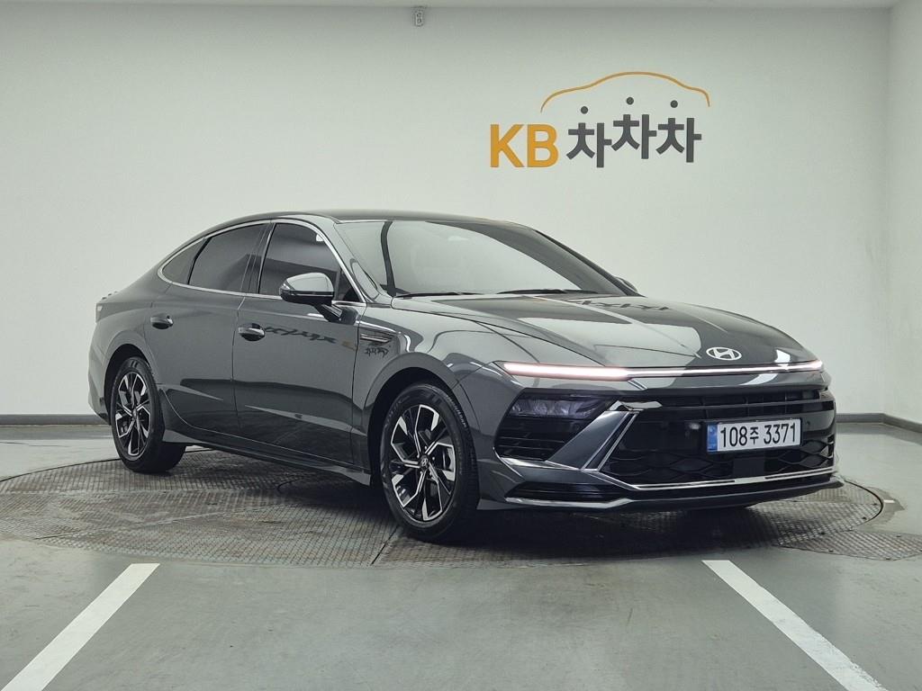 HYUNDAI Sonata - Vista 2