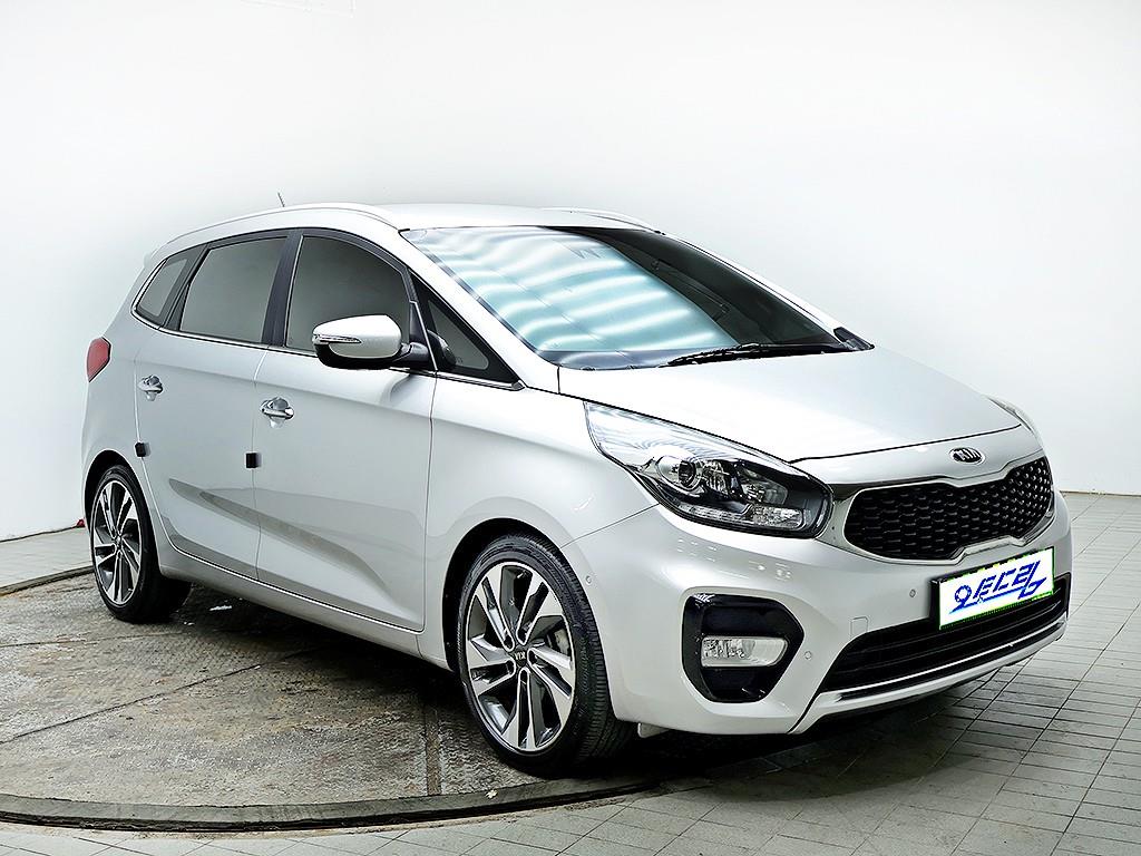 KIA Carens - Vista 3
