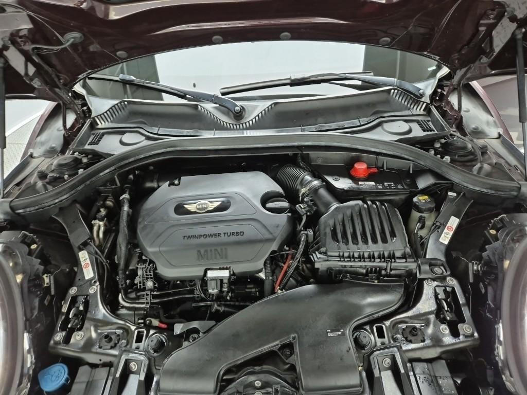 Mini Clubman - Vista 5