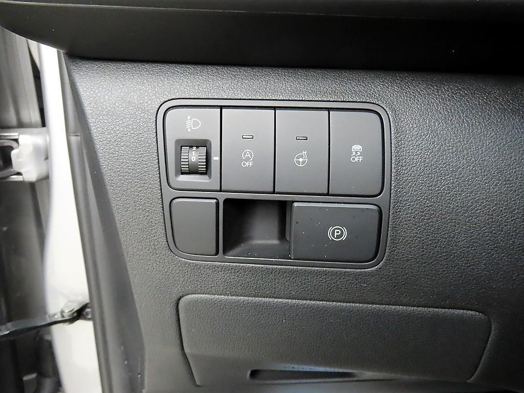 HYUNDAI Staria - Vista 12