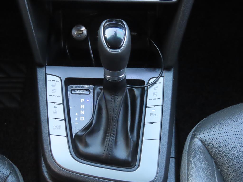HYUNDAI Avante 2019 Negro - Importación desde Corea - HF Imports Iquique - Foto 10