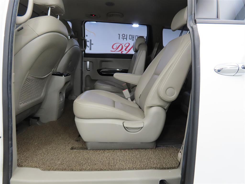 KIA Carnival 2019 Blanco - Importación desde Corea - HF Imports Iquique - Foto 1