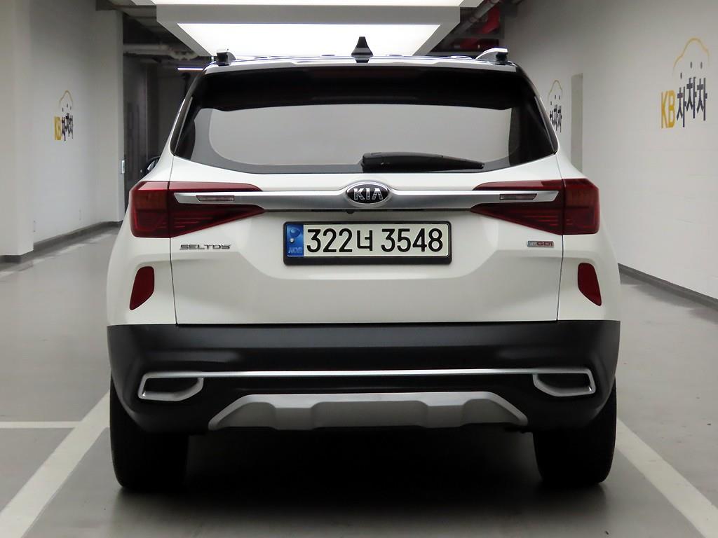 KIA Seltos - Vista 3