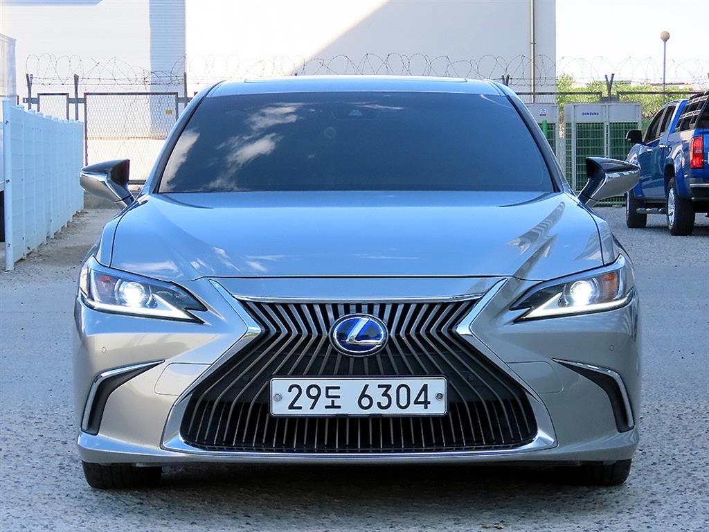 Lexus ES 2019 - Importación desde Corea - HF Imports Iquique - Foto 1