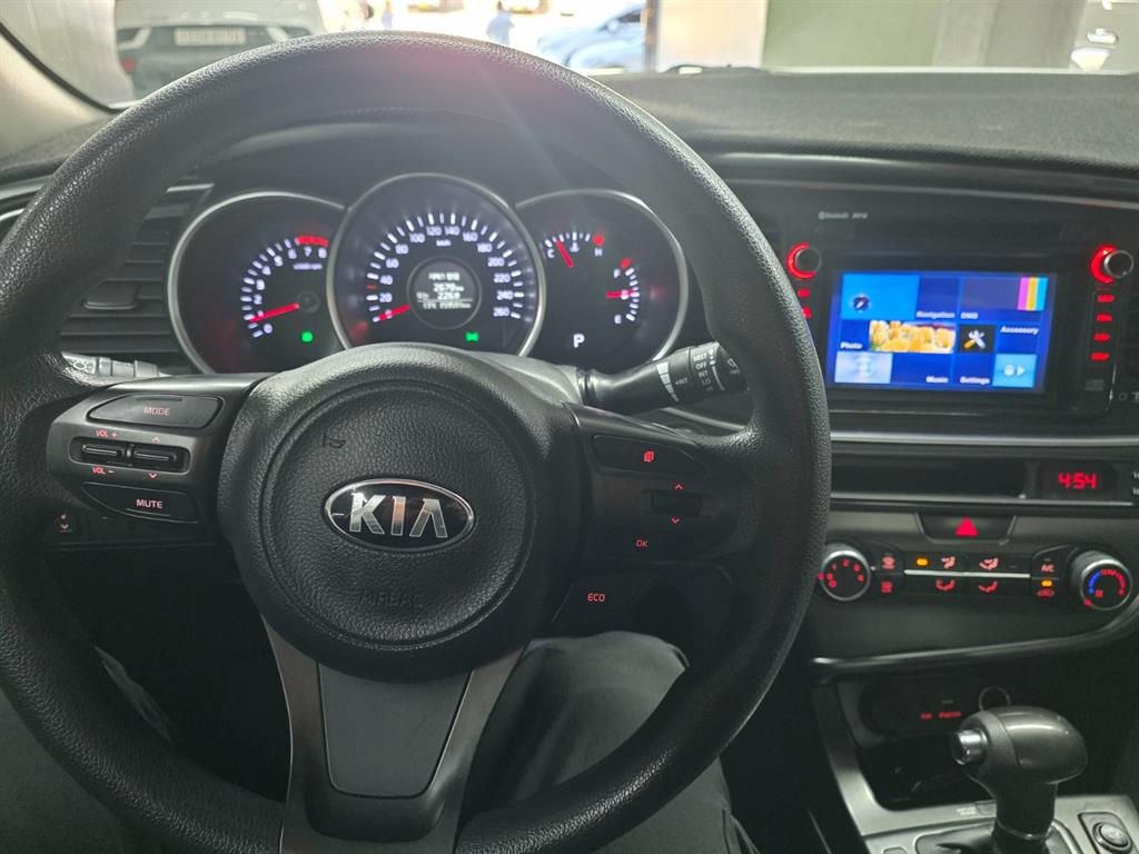KIA K5 - Vista 11