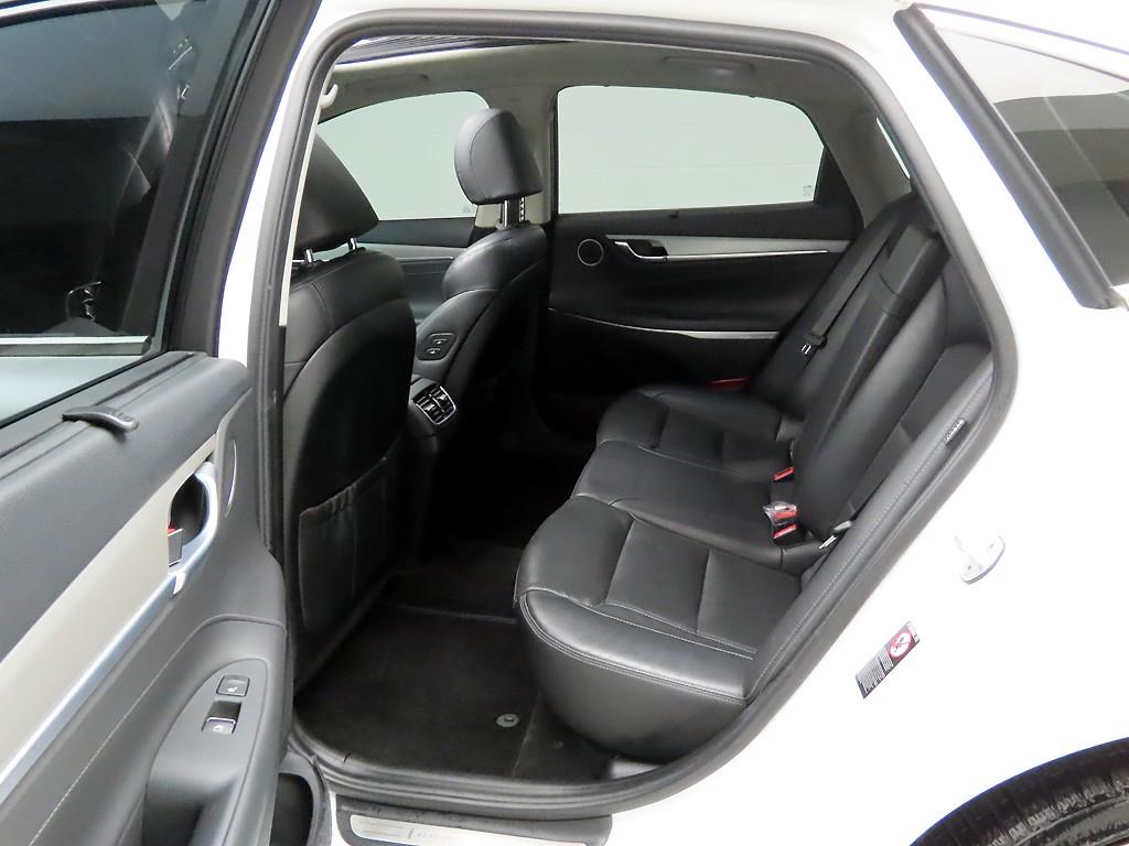 HYUNDAI Grandeur - Vista 12