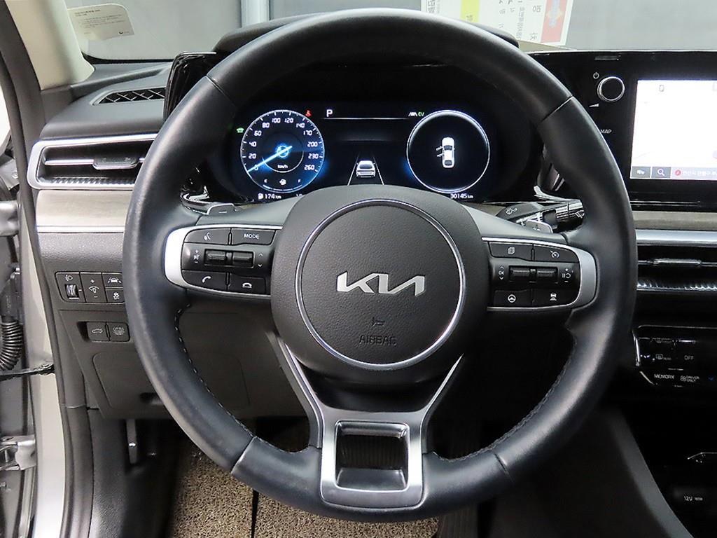 KIA K5 - Vista 9