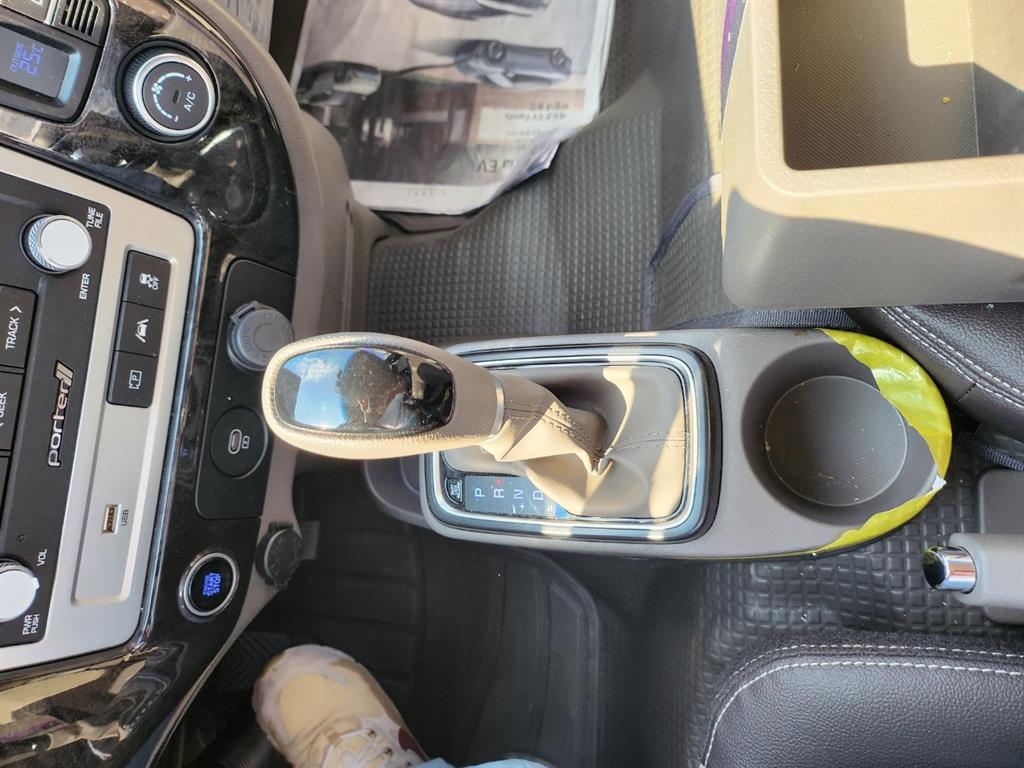 Small Truck Cargo (small) 2025 Blanco - Importación desde Corea - HF Imports Iquique - Foto 13
