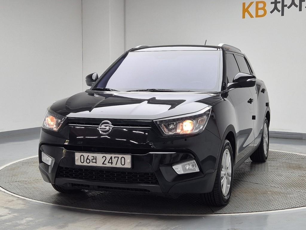 Ssangyong Tivoli 2017 Negro - Importación desde Corea - HF Imports Iquique - Foto 1