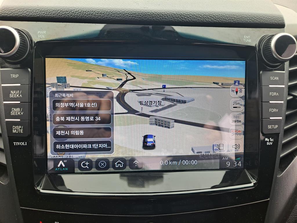 Ssangyong Tivoli - Vista 11
