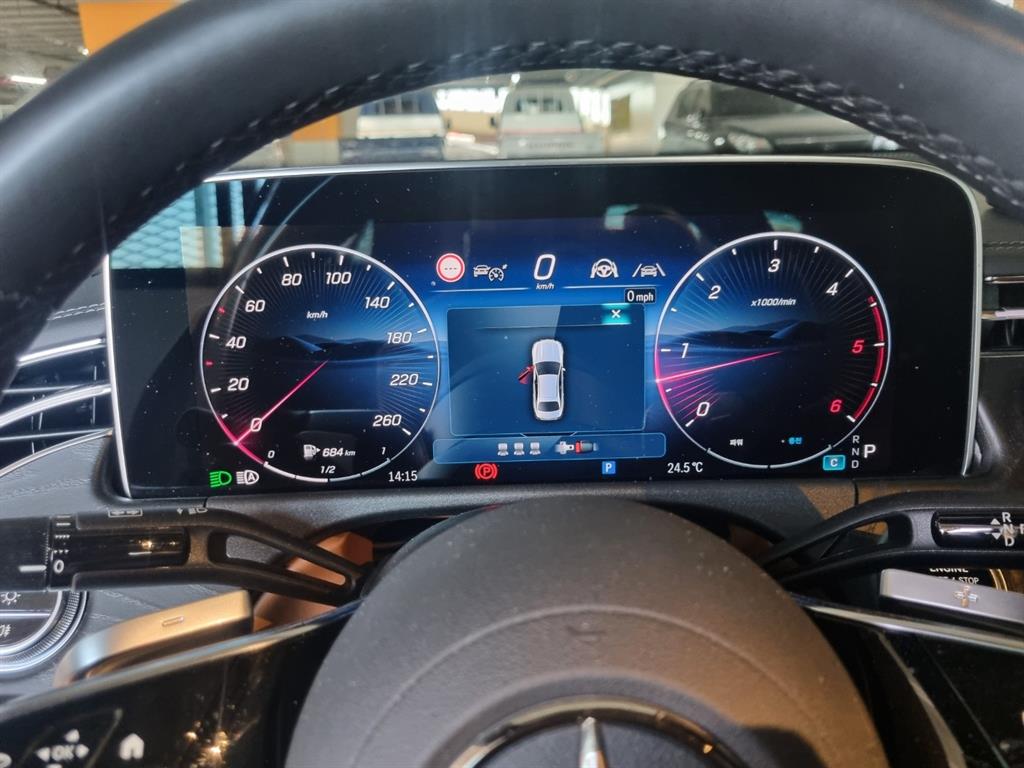 Mercedes Benz E class - Vista 9