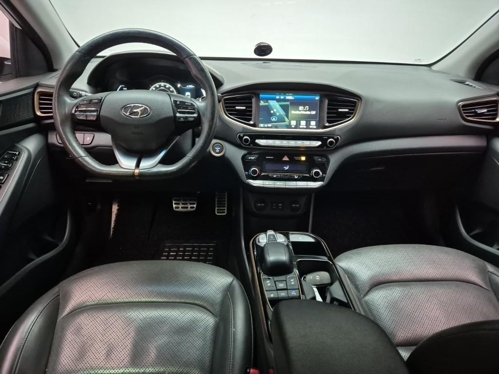 HYUNDAI Ioniq - Vista 7