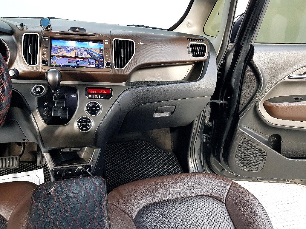 KIA Ray - Vista 10