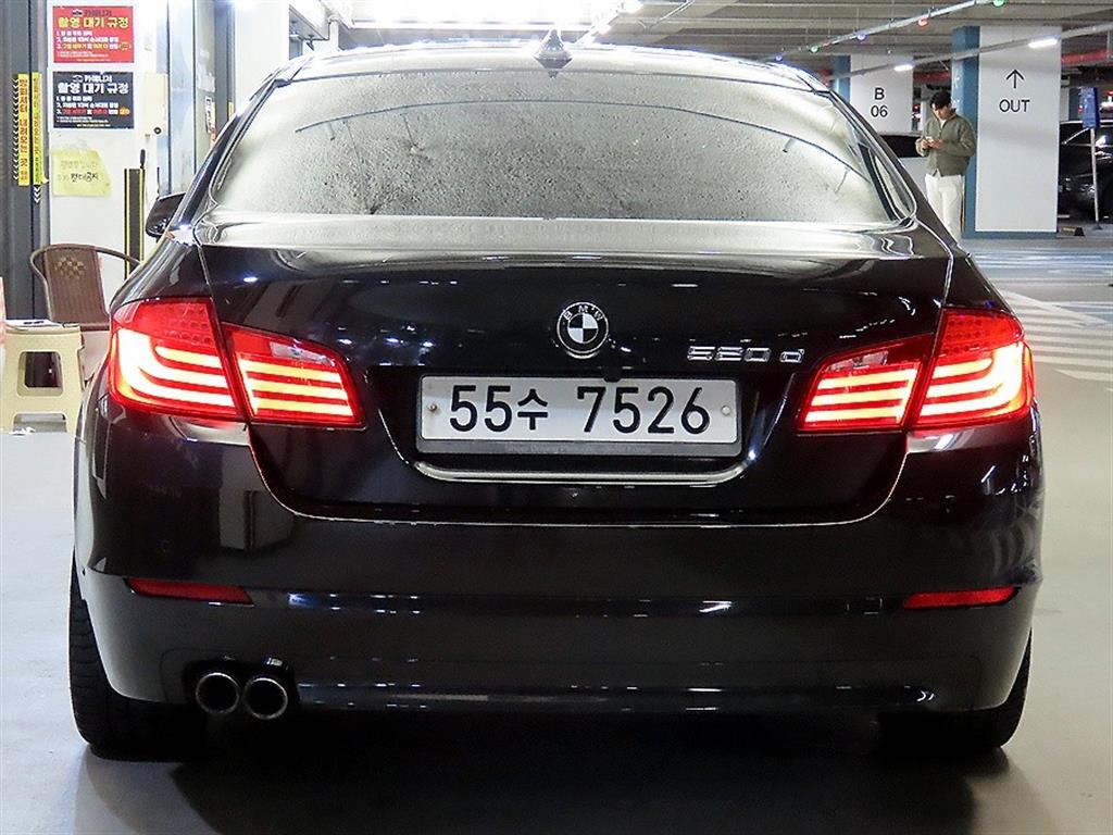 BMW 5 Series - Vista 5