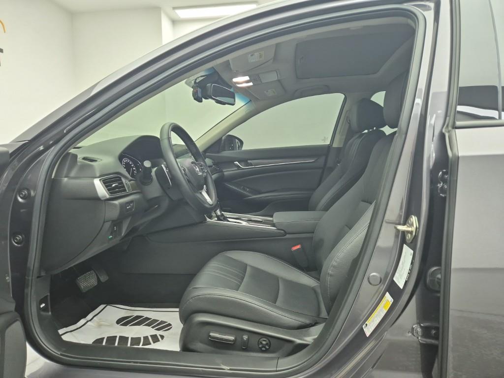 Honda Accord - Vista 11
