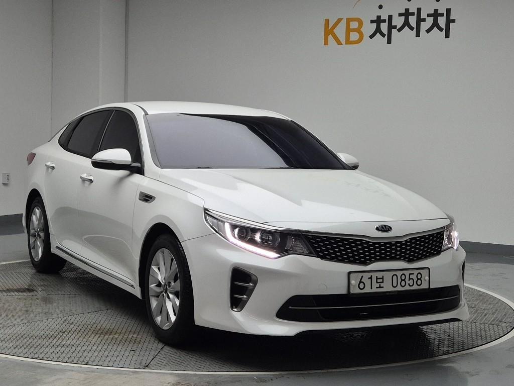 KIA K5 - Vista 4