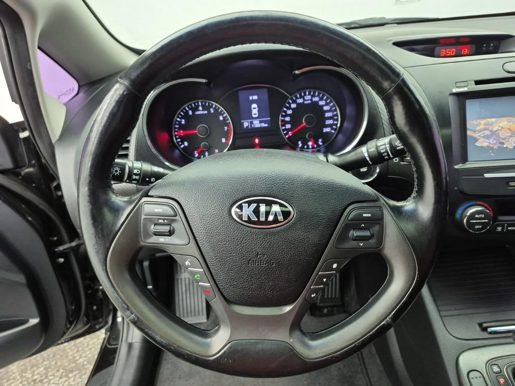KIA K3 - Vista 9