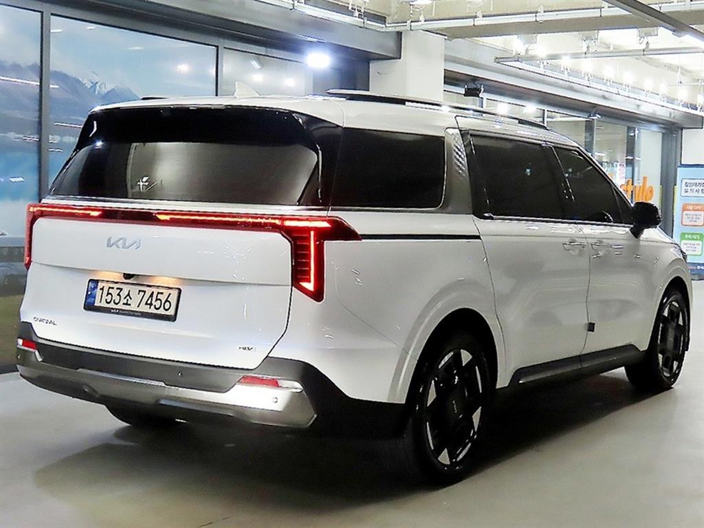 KIA Carnival - Vista 4