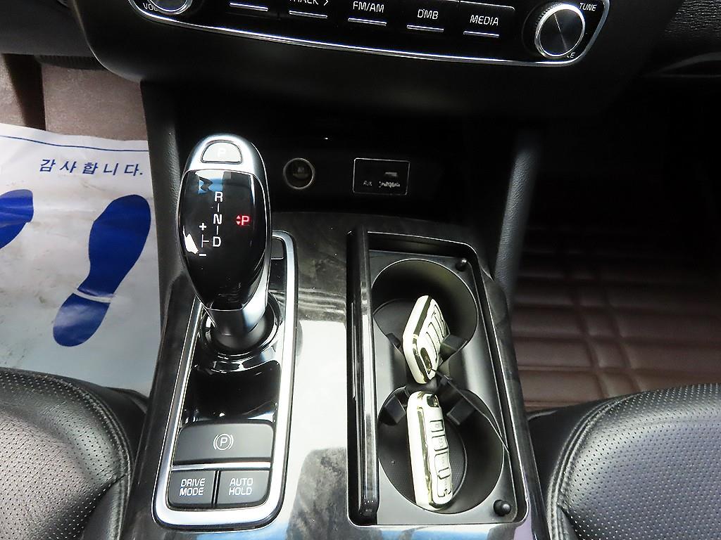 KIA K9 - Vista 10