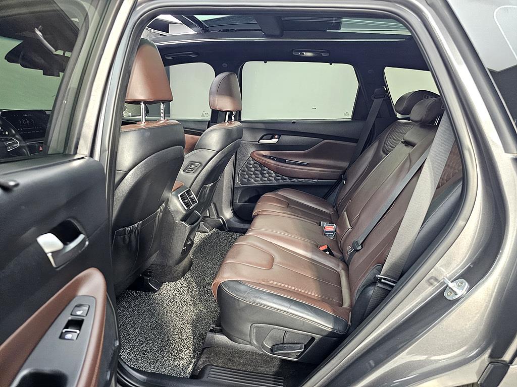 HYUNDAI Santa Fe - Vista 9