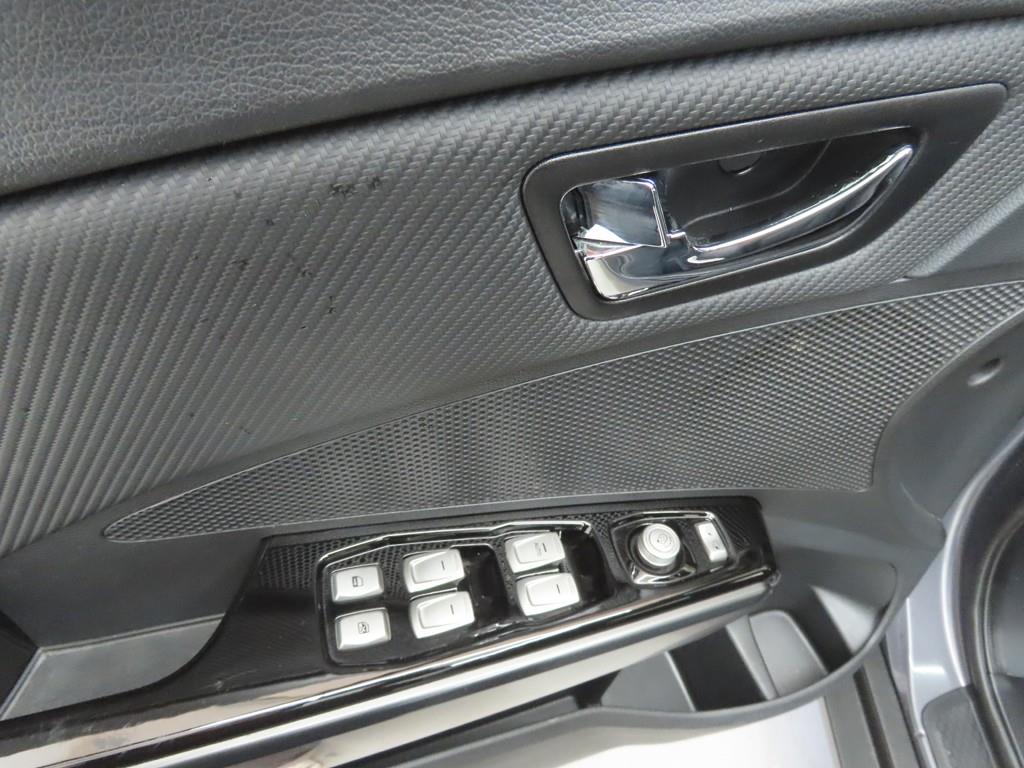Ssangyong Tivoli - Vista 9