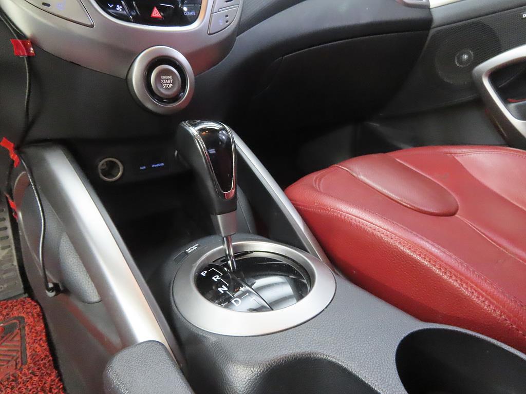 HYUNDAI Veloster - Vista 11