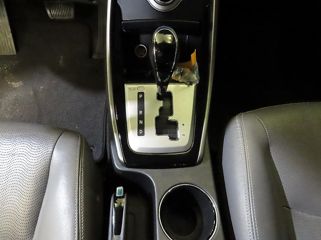 HYUNDAI Avante - Vista 12