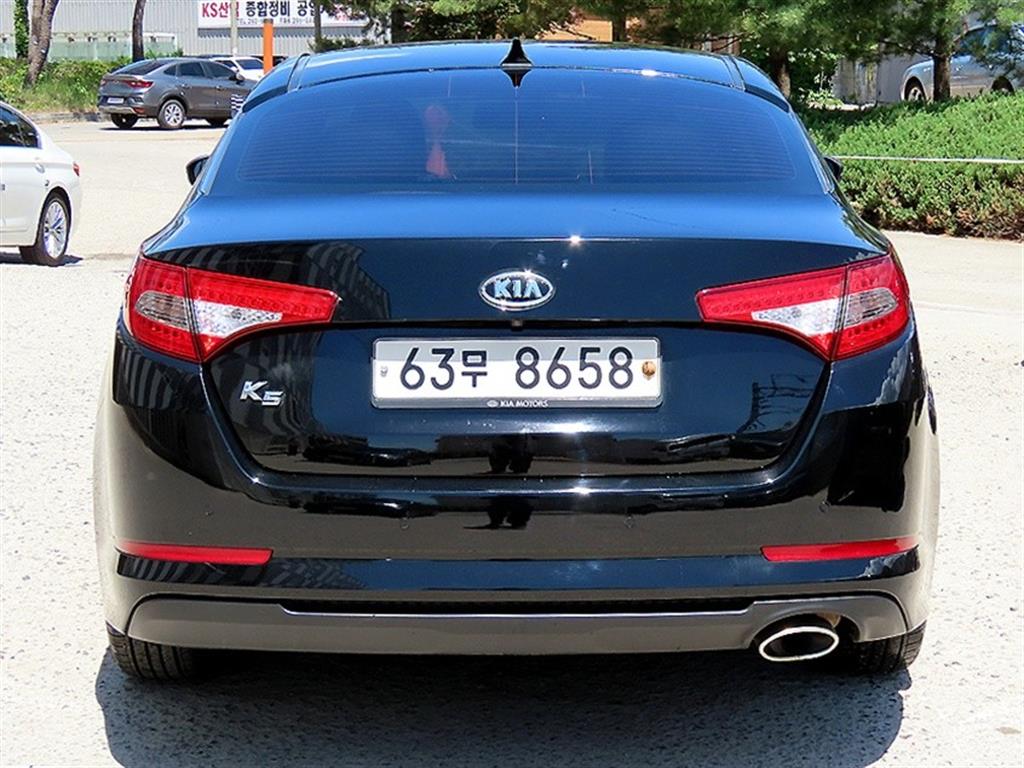 KIA K5 - Vista 4