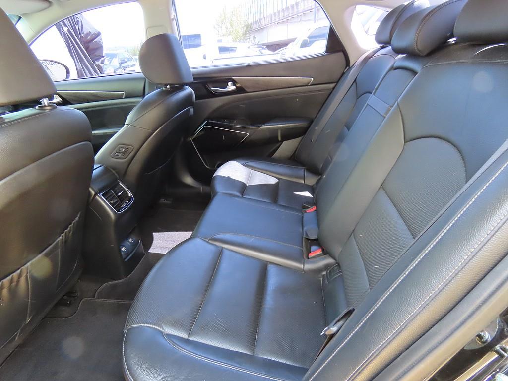 KIA K7 - Vista 9
