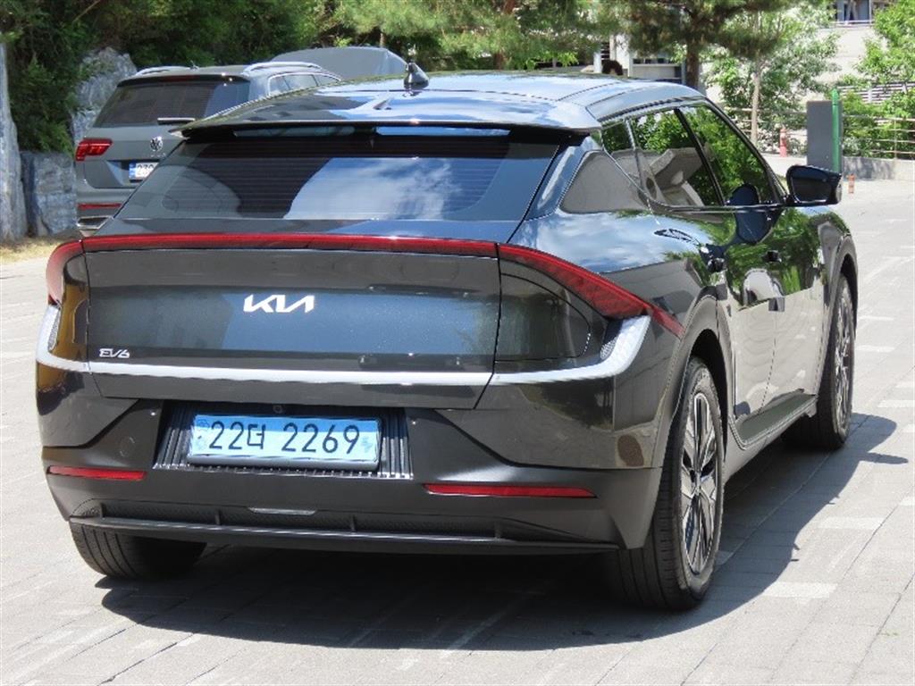 KIA EV6 - Vista 5