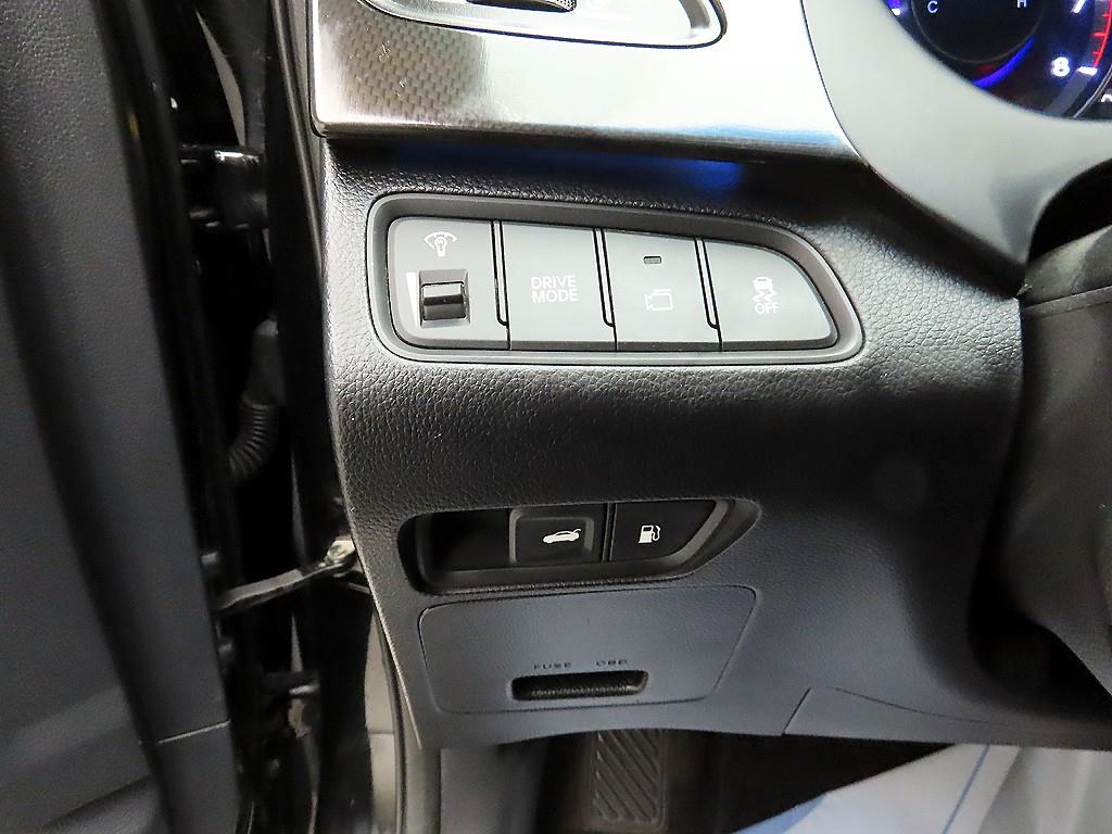 HYUNDAI Grandeur - Vista 12