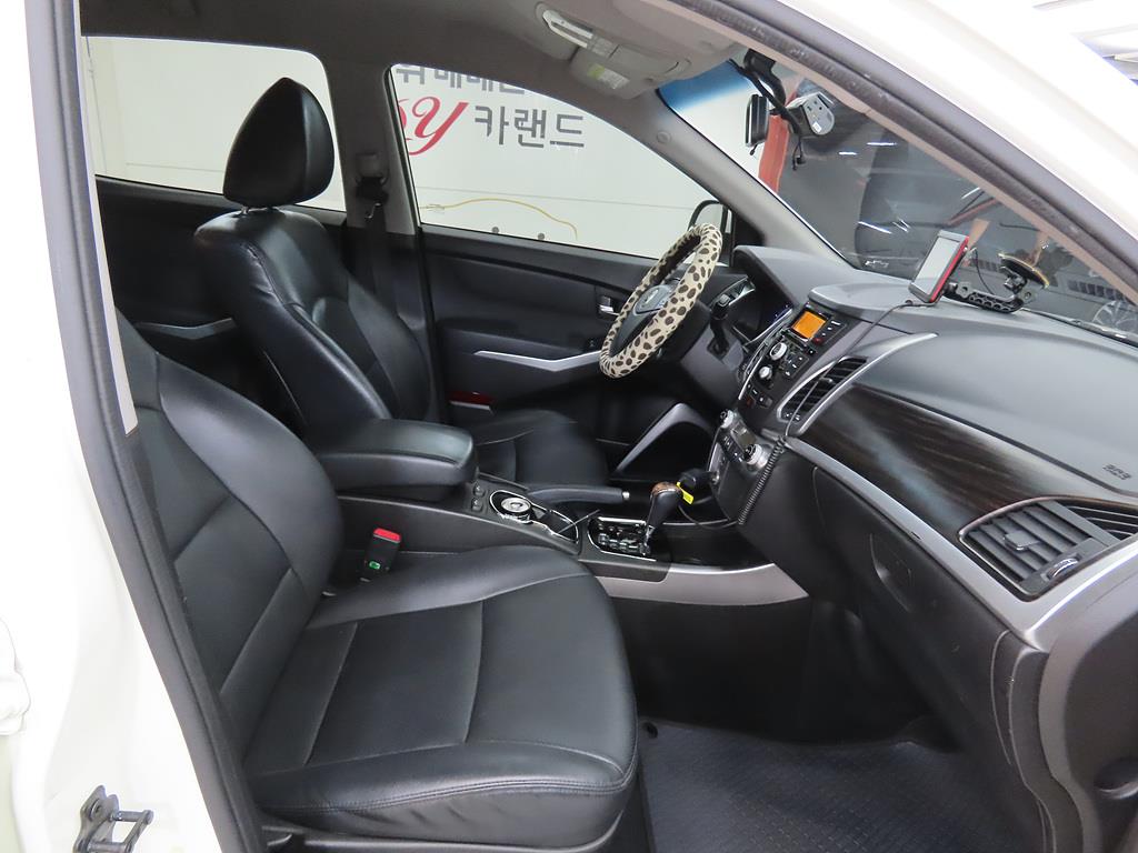 Ssangyong Korando - Vista 11