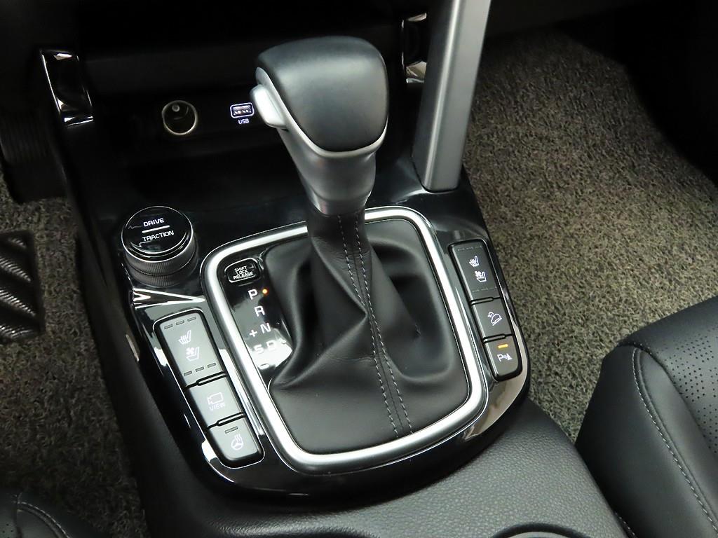 KIA Seltos - Vista 10